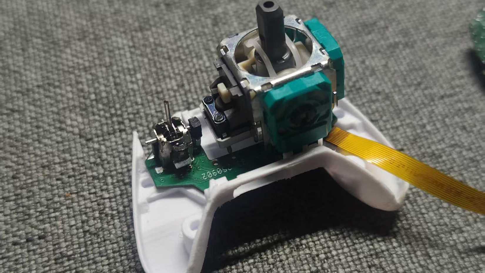 Fã dedicado do Steam Deck constrói controle Xbox minúsculo e totalmente funcional - Imagem do artigo original