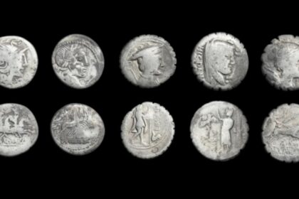 Arqueólogos encontram denários romanos inéditos na Saxônia-Anhalt