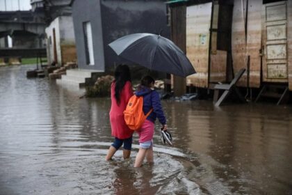 Defesa Civil emite alerta para riscos de inundações e deslizamentos no RS