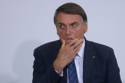 Defesa de Bolsonaro recorre para suspender proibição de visitas e manifestos