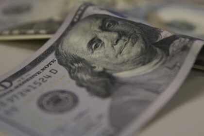 EUA aplicam nova sobretaxa de 12,5% a produtos do Brasil