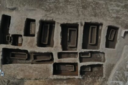 Necrópole luxuosa do século 6 a.C. descoberta sob fábrica na Itália