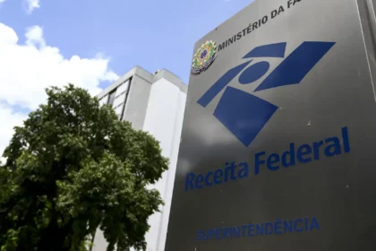 Receita abre consulta ao 3º lote do IR; 2,74 mi receberão R$4,61 bi
