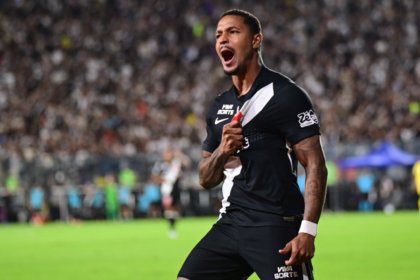 Vasco decide vaga contra Independiente Medellín em São Januário; onde assistir