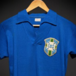 Venda por US$25 mi põe em xeque autenticidade da camisa de Pelé