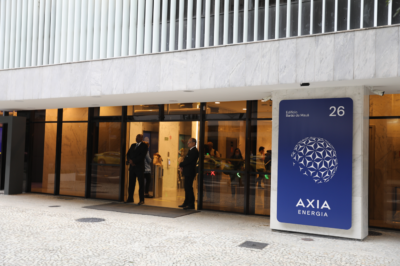 Axia Energia lucra R$ 1,6 bi no 2º tri e cresce 9,5%