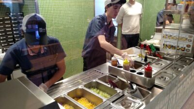 Cozinhas invisíveis impulsionam boom do delivery no Brasil