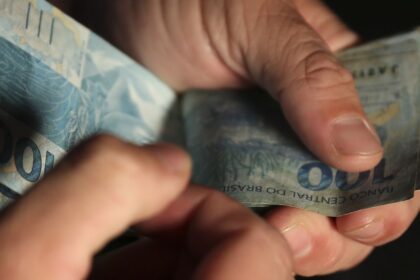 Juros elevam dívida federal a R$ 9,288 tri em julho