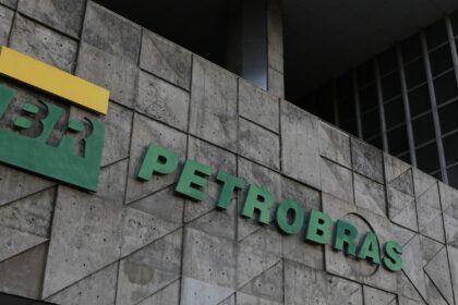 Petrobras lucra R$ 52,4 bi no 2º tri e bate recordes de produção