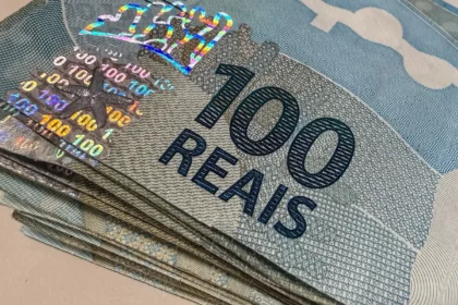 Selic pode elevar participação da dívida federal a 53% em 2026
