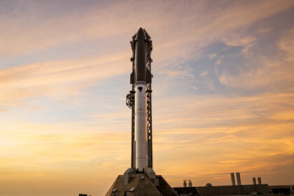 SpaceX tenta capturar estágio superior do Starship no 14º voo