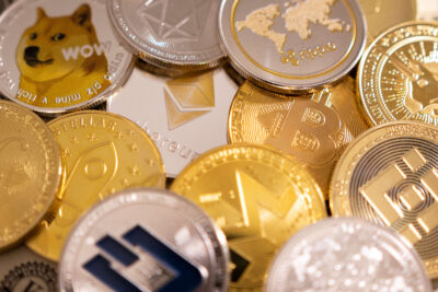Criptomoedas disparam até 50% com avanço regulatório nos EUA