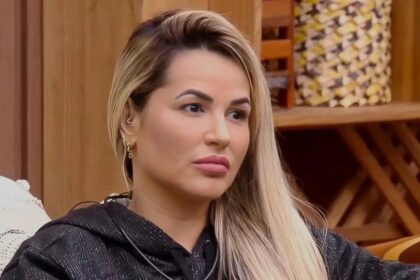 Deolane se declara 'filha da promessa' em carta e afirma estar bem tratada na prisão