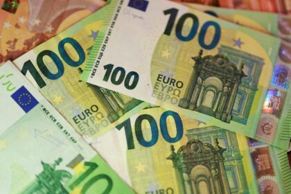 Eurostat: inflação na zona do euro sobe para 3,2% em agosto