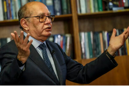 Gilmar Mendes exige blindagem do TSE contra politização após embates