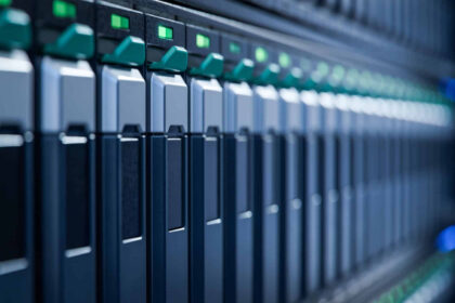 Pentágono negocia US$5 bi à Fluidstack para turbinar infraestrutura de IA