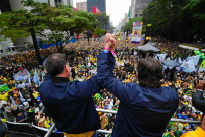 Pesquisa aponta 28,5 mil no ato de Flávio Bolsonaro na Paulista