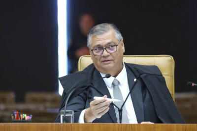 PF se dispõe a entregar dados do celular de Vorcaro aos ministros do STF