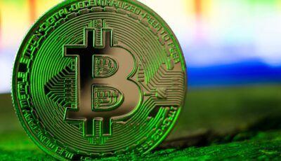 Bitcoin dispara a US$ 81.431 com recuperação das tech e sinal do Fed