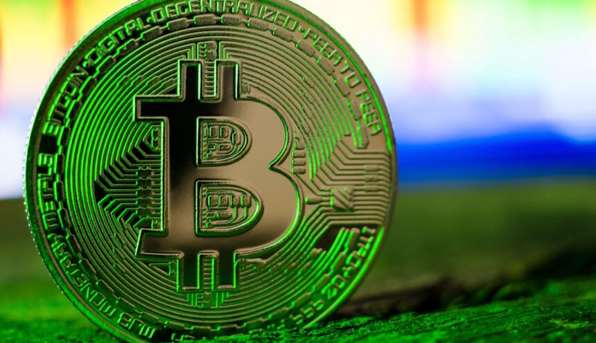Bitcoin dispara a US$ 81.431 com recuperação das tech e sinal do Fed