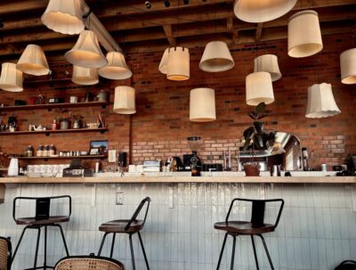 Colorado amplia uso do Bitcoin: 300+ comerciantes e Moonflower Coffee