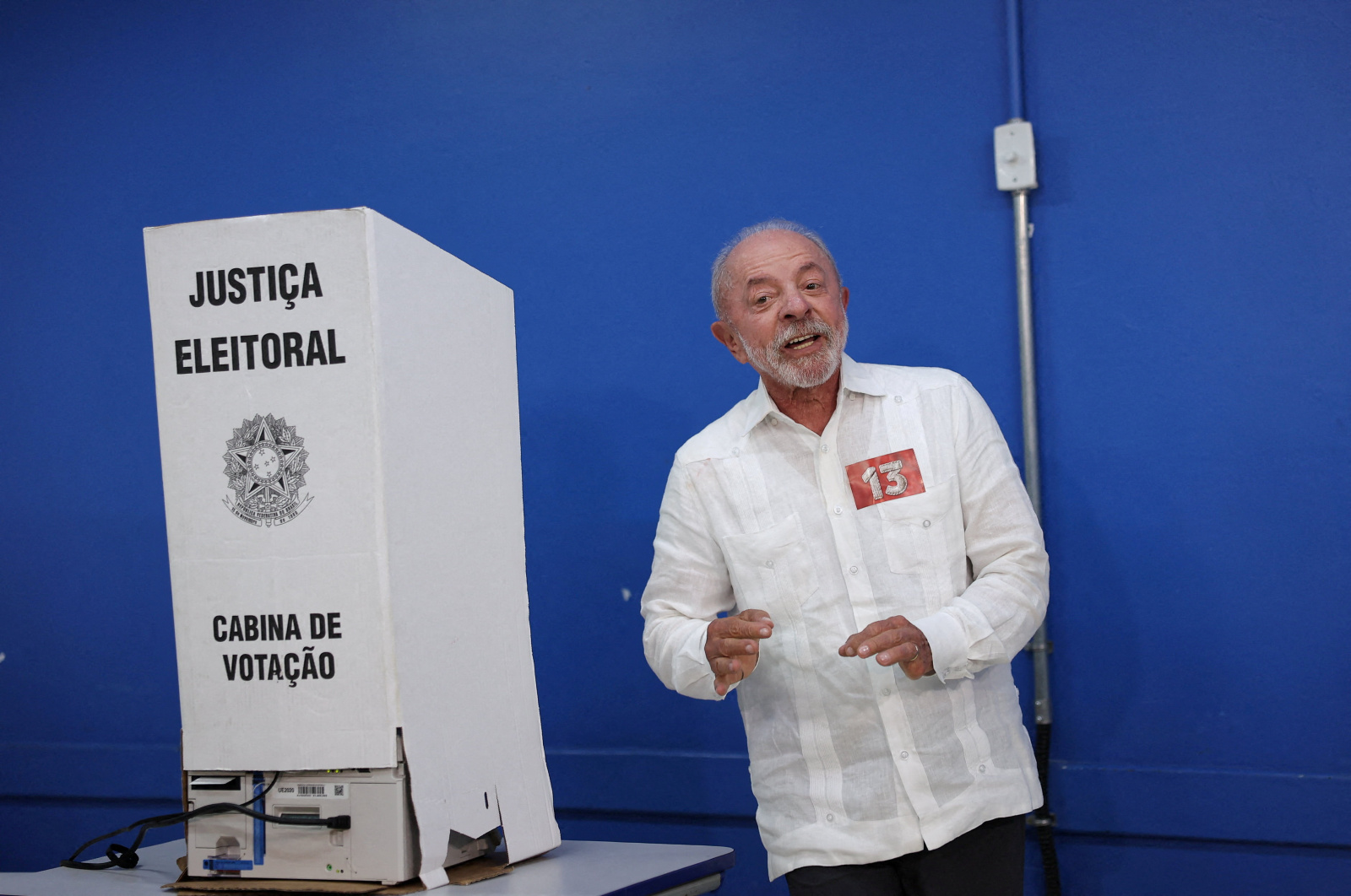 Lula critica Flávio e promete acatar resultado das eleições