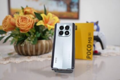 POCO M8 cai mais da metade em promoção