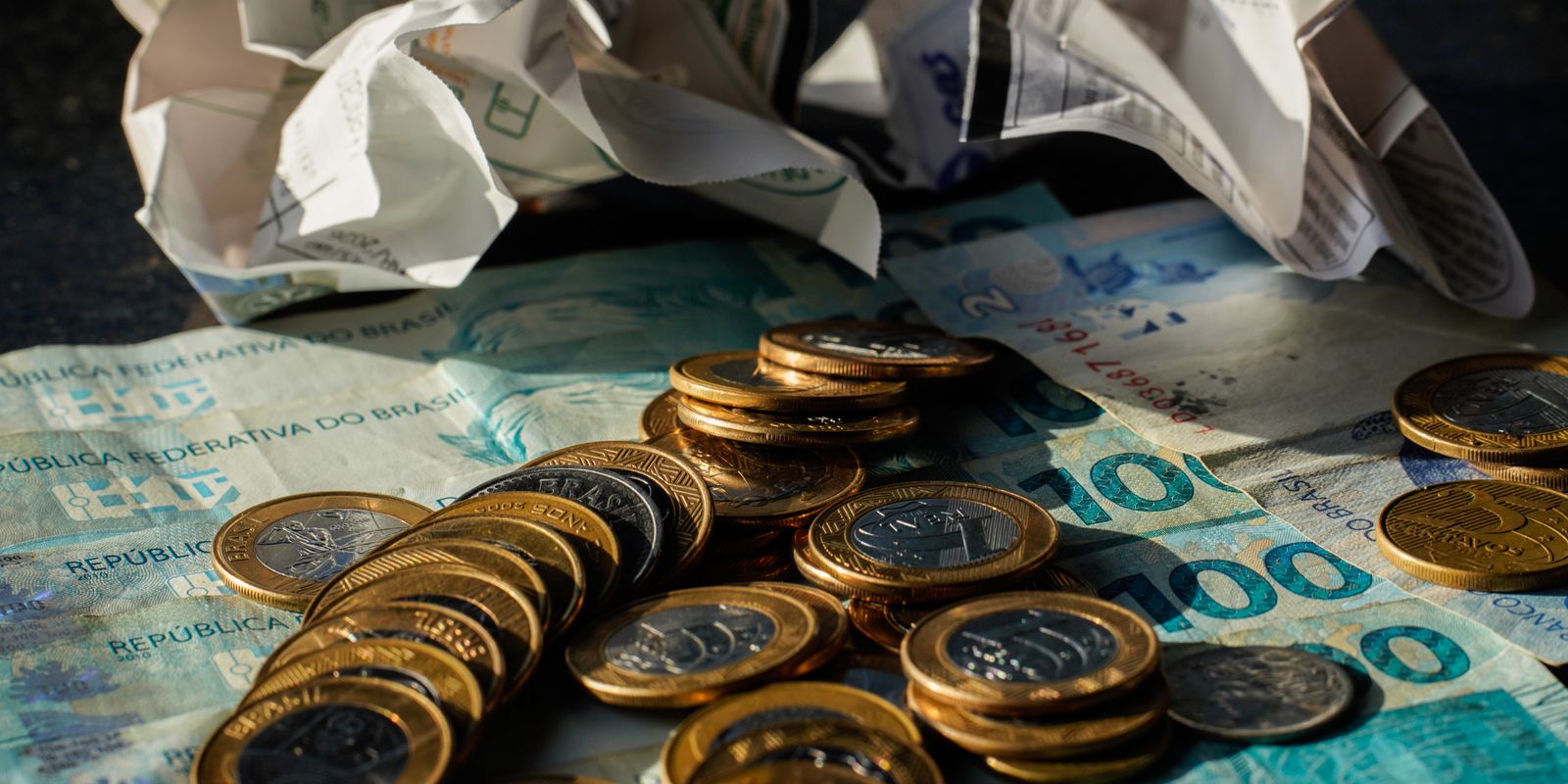 Tesouro promove recompra de NTN-Bs e suspende leilão de LFT
