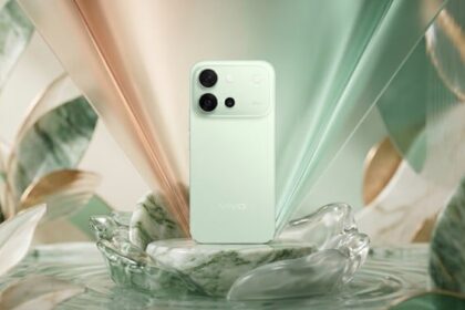 Vivo prepara S70 para novembro e adiciona acessório telefoto