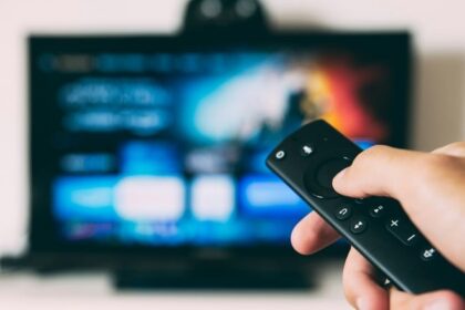 Vivo reúne Netflix, Disney+, HBO Max e mais a partir de R$49,90